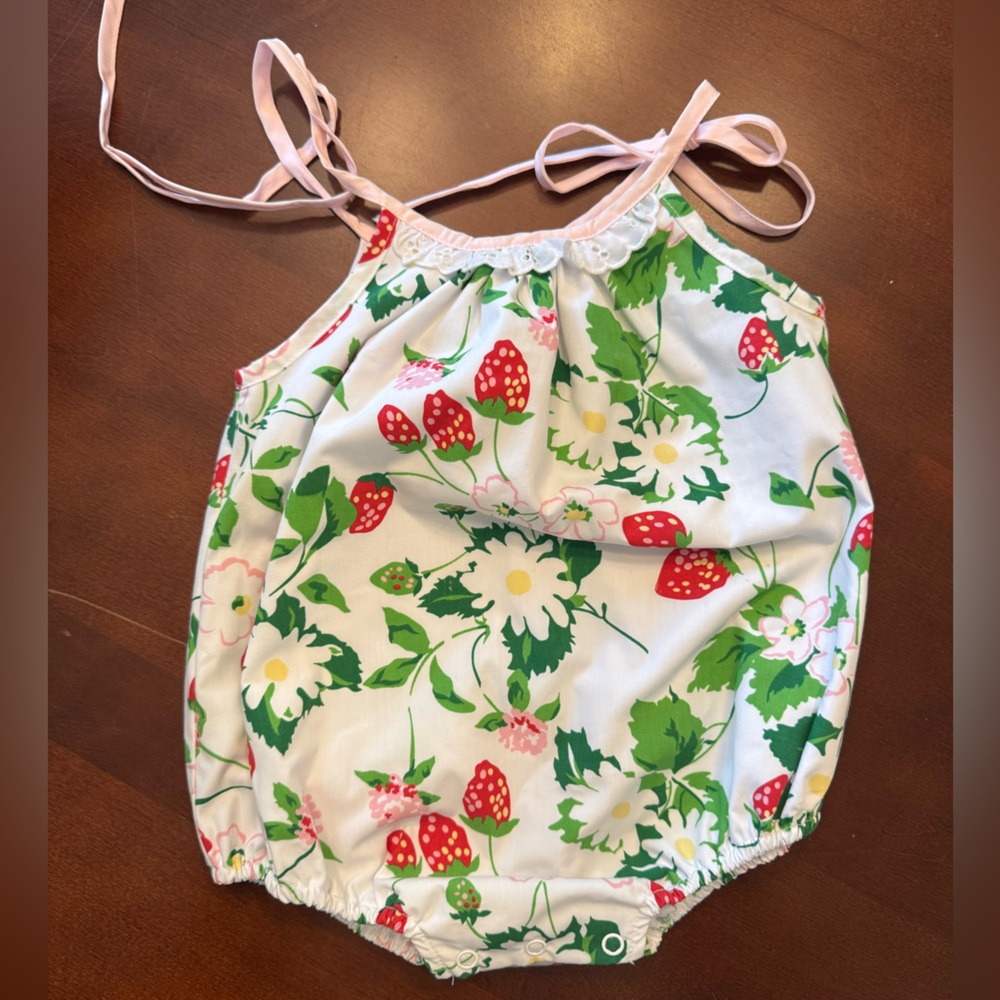 TBBC Floral Strawberry Print Junie B bubble